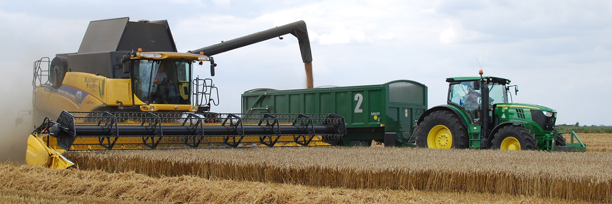 Combine harvester unloading